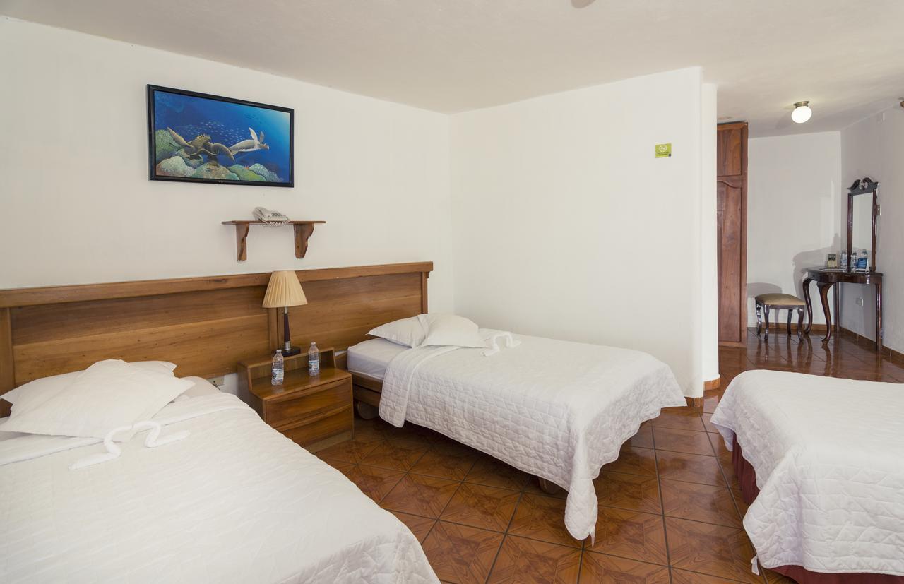 Grand Hotel Lobo De Mar Puerto Ayora  Buitenkant foto